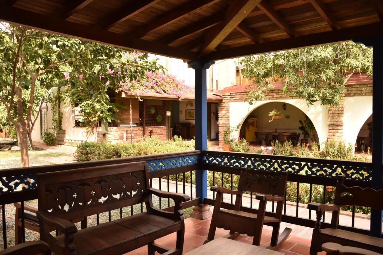 Hotel Y Restaurante Bienmesabe Santa Fe de Antioquia Buitenkant foto