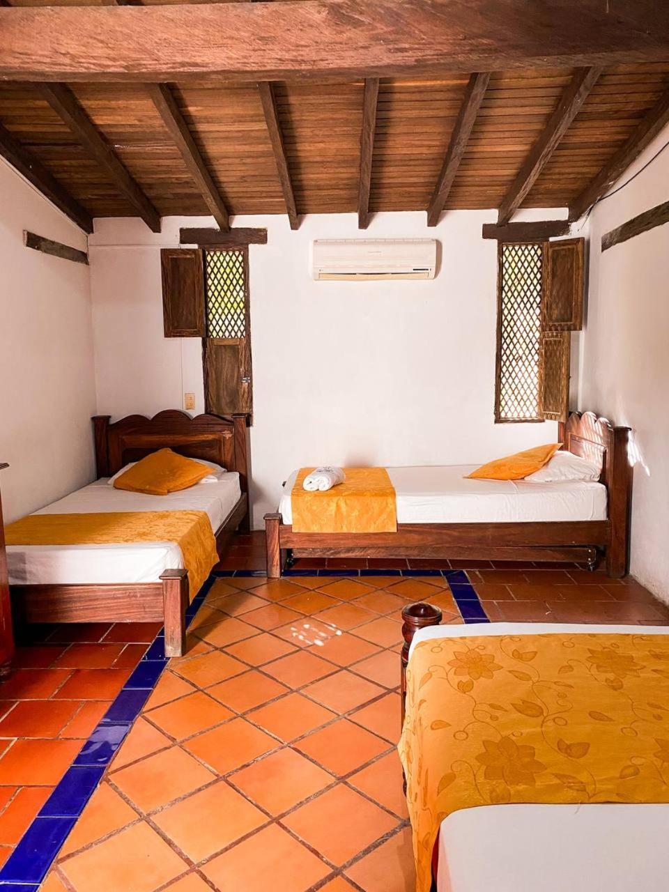 Hotel Y Restaurante Bienmesabe Santa Fe de Antioquia Buitenkant foto