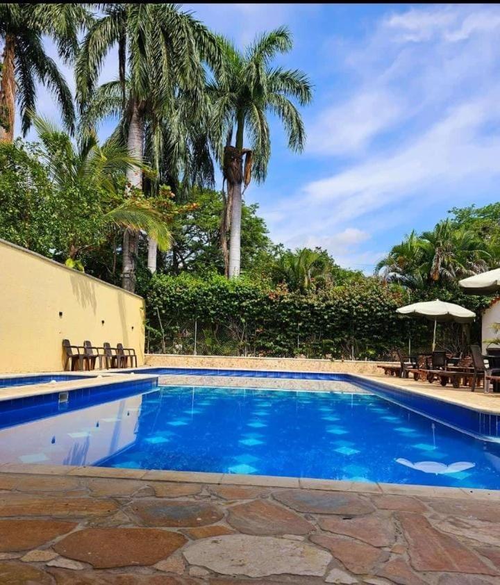 Hotel Y Restaurante Bienmesabe Santa Fe de Antioquia Buitenkant foto