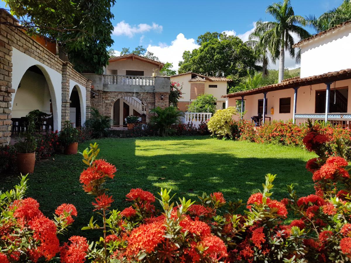 Hotel Y Restaurante Bienmesabe Santa Fe de Antioquia Buitenkant foto