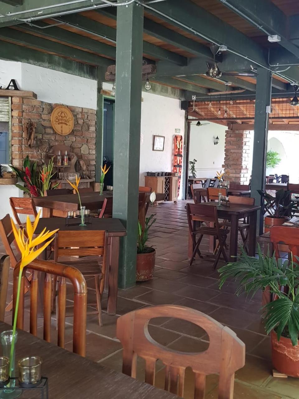 Hotel Y Restaurante Bienmesabe Santa Fe de Antioquia Buitenkant foto